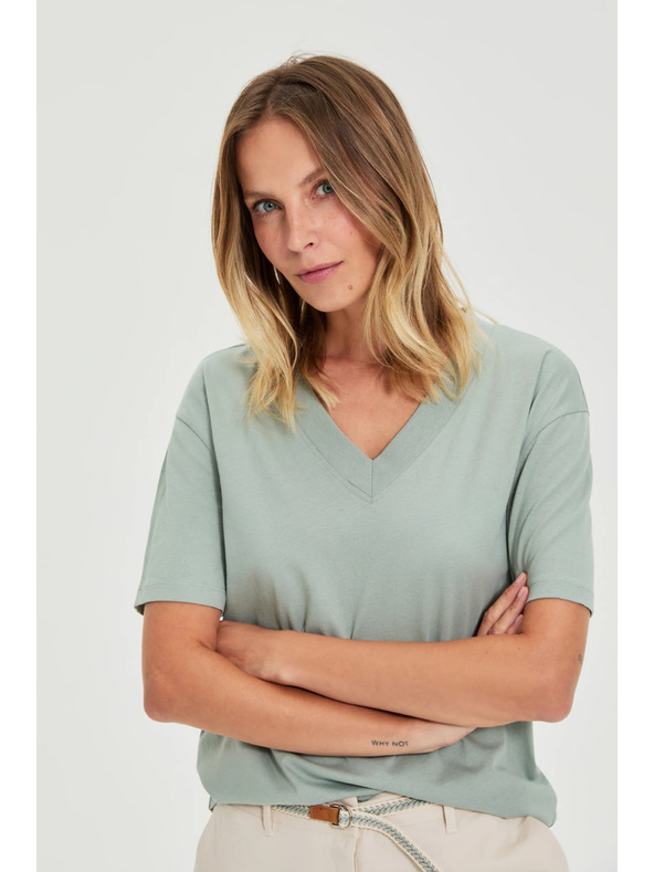 Moodo Pamut blúz V-nyakkivágással olíva Moodo
