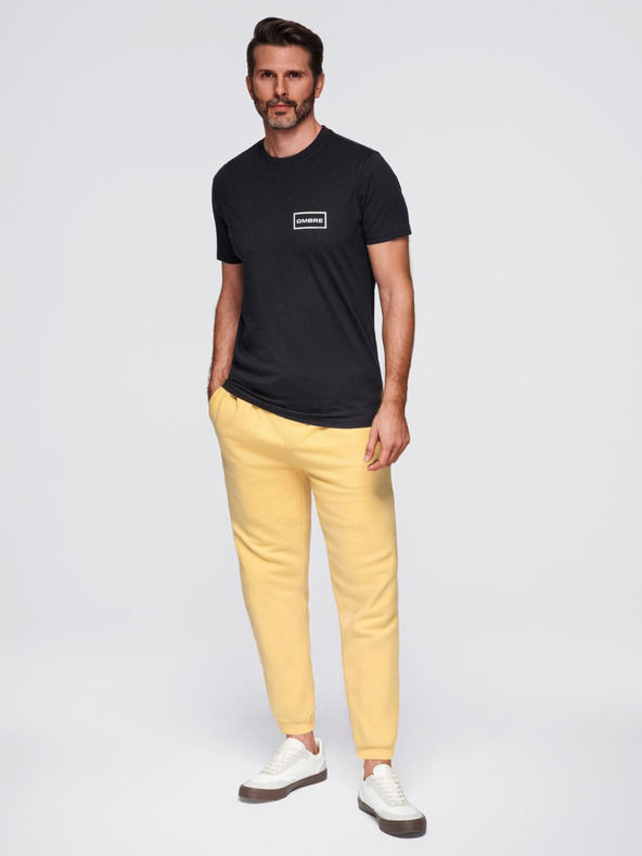 Ombre Clothing Férfi kötött póló nyomott mintával és REGULAR szabással - fekete V2 OM-TSPT-0231 Ombre Clothing