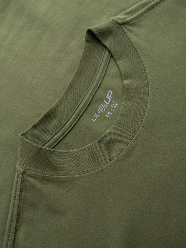 Ombre Clothing Férfi pamut LOOSE FIT póló kerek nyakkivágással - sötét oliva V8 OM-TSBC-0267 Ombre Clothing