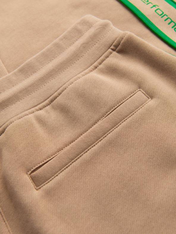 Ombre Clothing Férfi sportnadrág szegélyezéssel - barna V1 OM-PASK-0284 Ombre Clothing