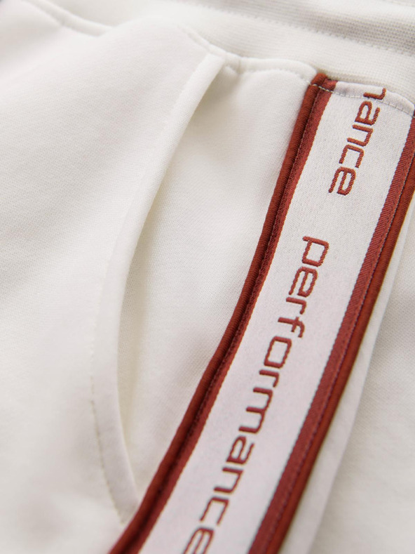 Ombre Clothing Férfi sportnadrág szegélyezéssel - krém V2 OM-PASK-0284 Ombre Clothing