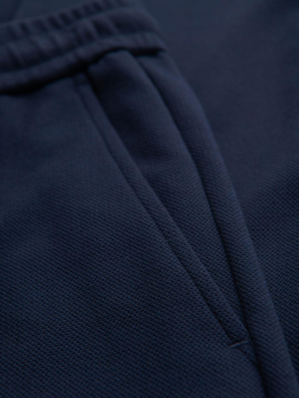 Ombre Clothing Férfi nadrág piké kötöttből állítható derekkal - sötét kék V1 OM-PACP-0283 Ombre Clothing