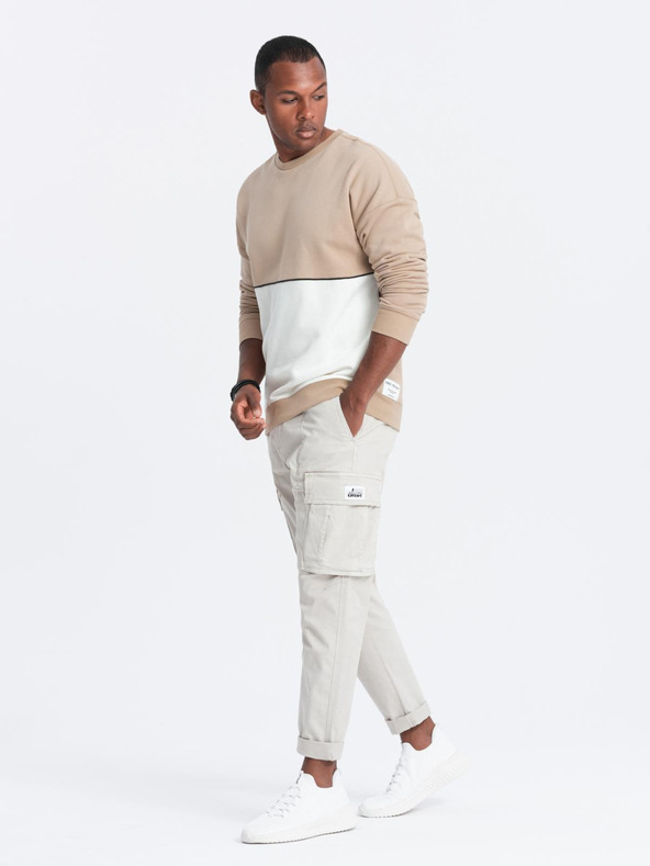 Ombre Clothing Férfi OVERSIZE pulóver kontrasztos színmegoszlással - bézs V2 B1673 Ombre Clothing