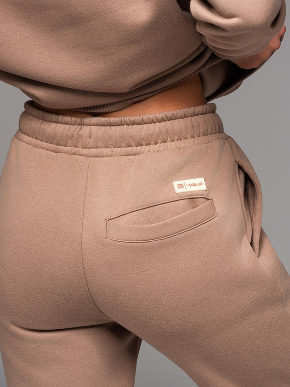 Ombre Clothing UNISEX sportdivatú melegítő szett nadrággal és pulóverrel - barna V16 Z109 Ombre Clothing