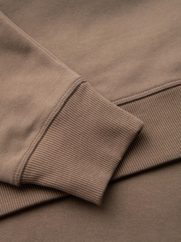 Ombre Clothing Klasszikus férfi pulóver kerek nyakkal - világos barna V3 OM-SSNZ-0243 Ombre Clothing