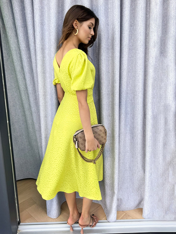 Edoti Női midi ruha ujjal és kerek nyakkivágás elegáns ELIA DLR200 - limetzöld EDOTI