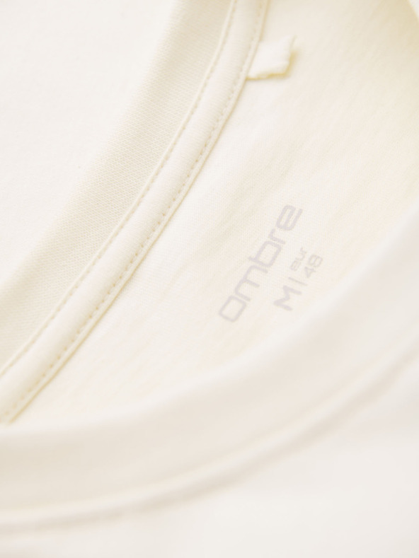 Ombre Clothing Krémszínű férfi póló zsebbel Ombre Clothing Ombre Clothing