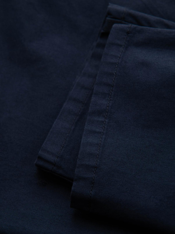 Ombre Clothing Sötétkék férfi chino nadrág dekoratív övvel Ombre Ruházat