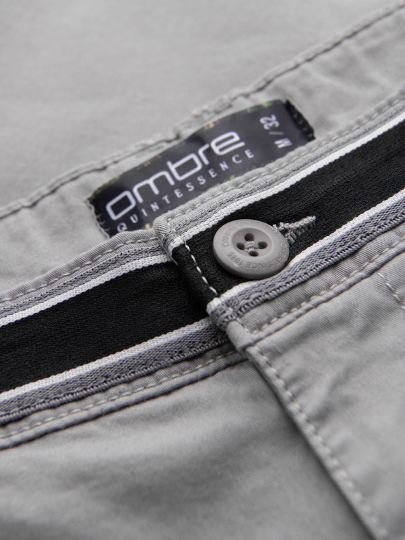 Ombre Clothing Világosszürke férfi chino nadrág dekoratív övvel Ombre Clothing Ombre Clothing