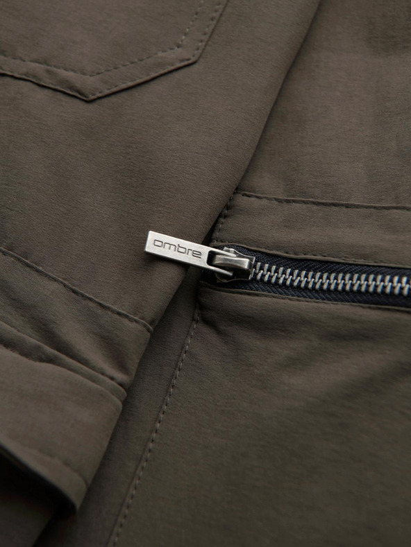 Ombre Clothing Férfi jogging nadrág zsebekkel és nyomtatással sötét olívazöld Ombre ruházat