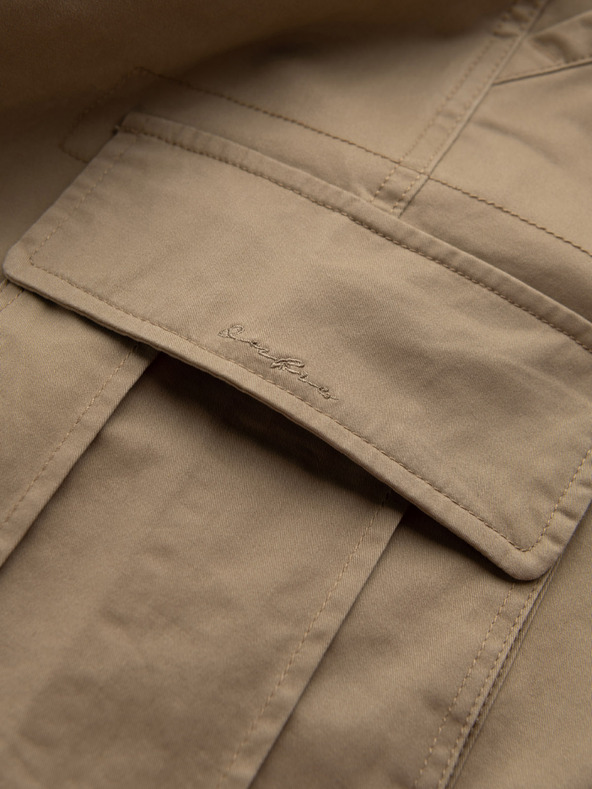 Ombre Clothing Férfi monokróm cargo rövidnadrág cargo zsebekkel - homok V1 OM-SRCG-0133 Ombre ruházat