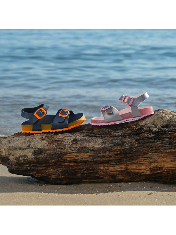 Geox Ezüst lányos szandál Geox Adriel Girl