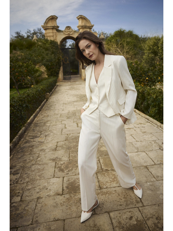 Moodo Fehér csíkos zakó Moodo