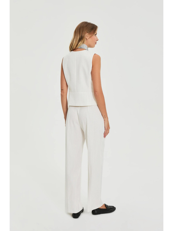 Moodo Öltönynnadrág csíkokkal fehér Moodo