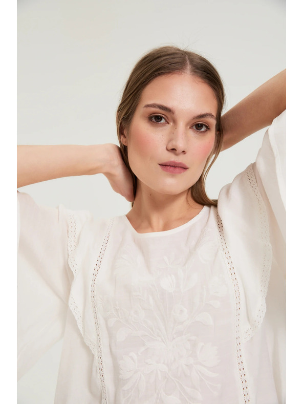 Moodo Ing fodrokkal fehér Moodo