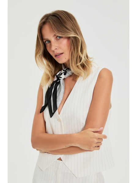 Moodo Mellény finom csíkozással fehér Moodo