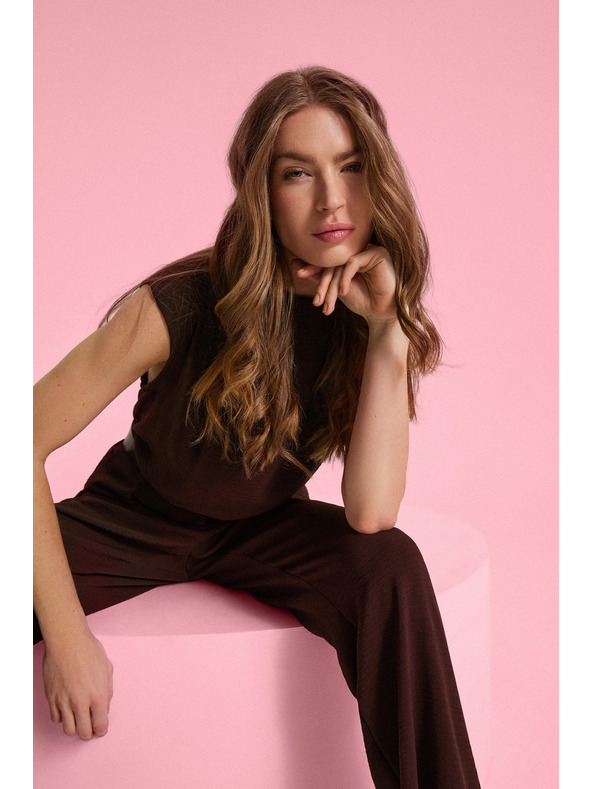 Moodo Barna overál Moodo