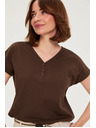 Moodo Pamut V-nyakú póló barna Moodo