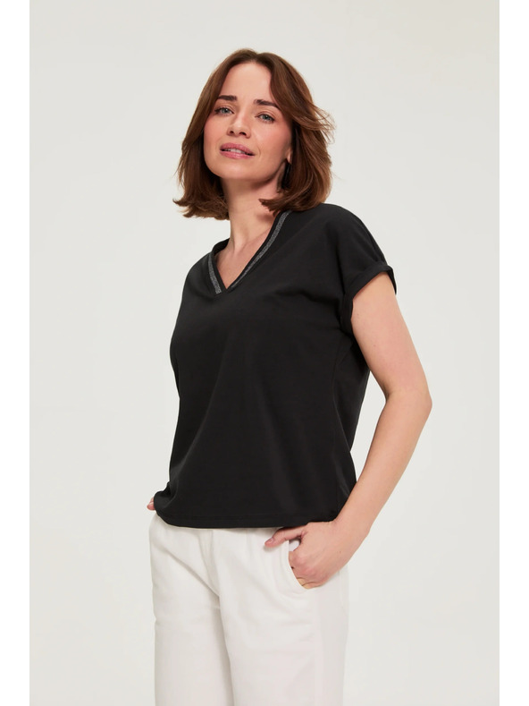 Moodo Pamut V-nyakkivágású póló fekete Moodo