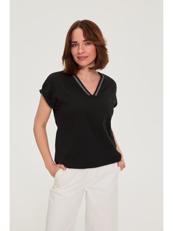 Moodo Pamut V-nyakkivágású póló fekete Moodo