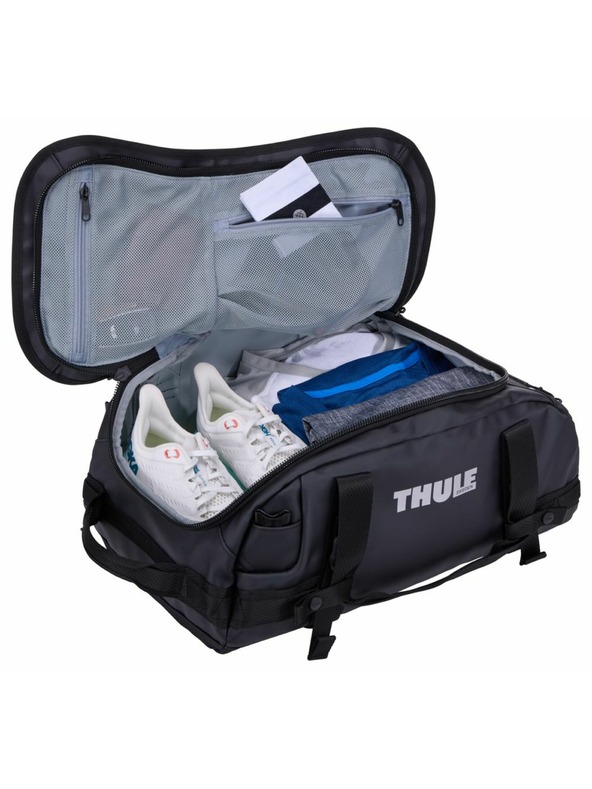 Thule Thule Chasm S sporttáska 30 L TDSD301 - fekete