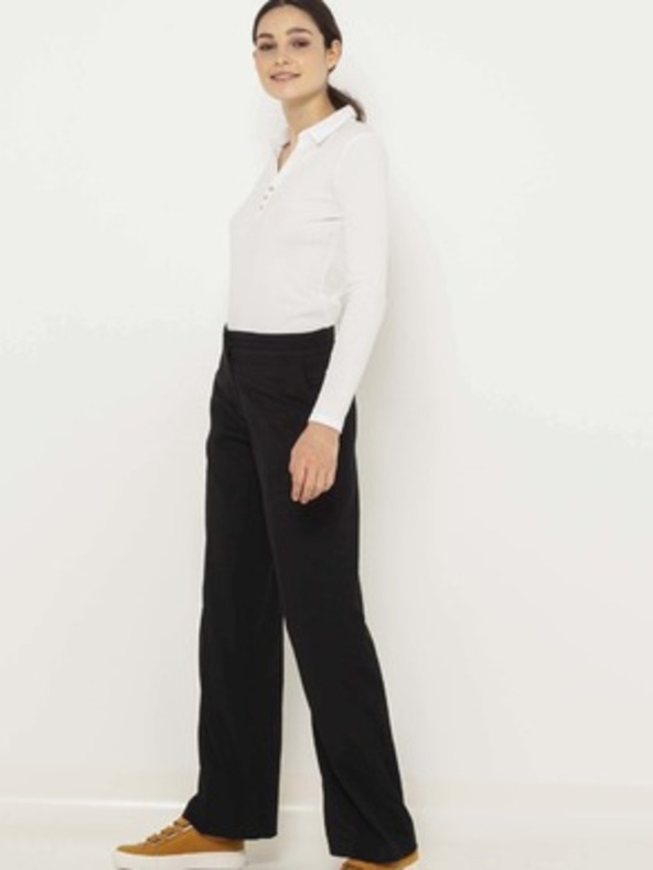 CAMAIEU Fehér gallér nélküli póló