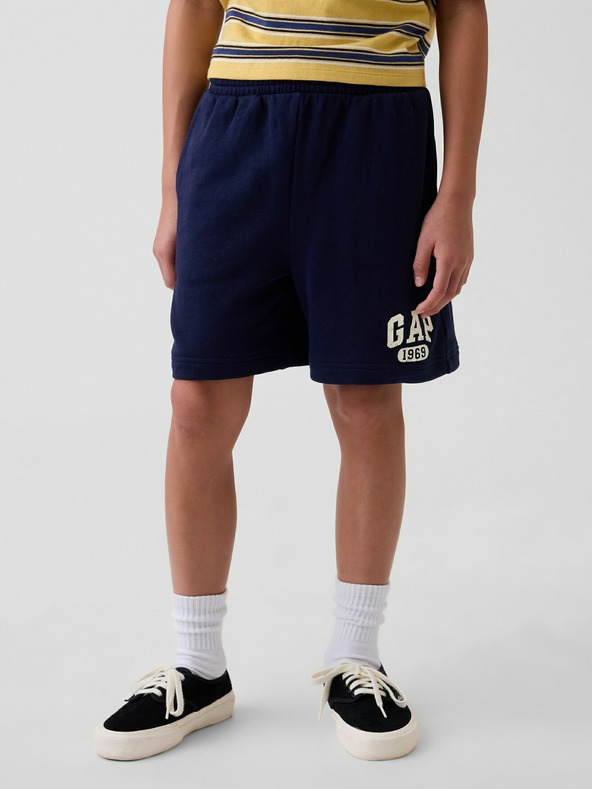 GAP Gyerek melegítő short logóval GAP