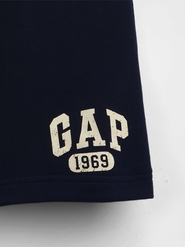 GAP Gyerek melegítő short logóval GAP