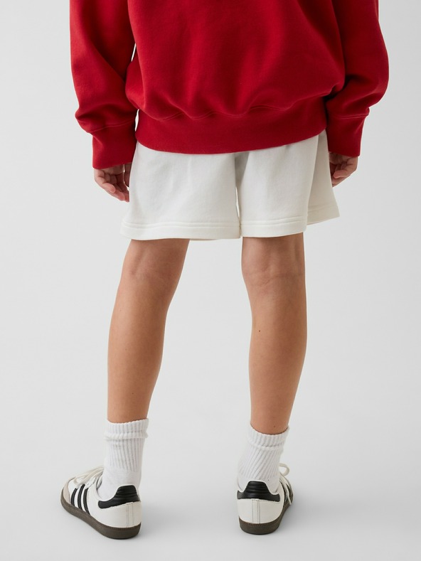 GAP Gyerek melegítő short logóval GAP