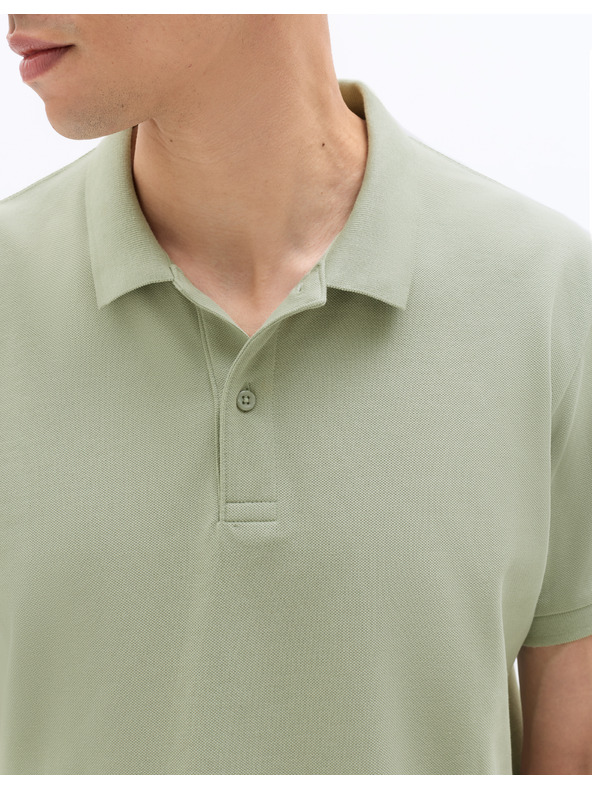 Celio Pólóing pique Teone