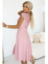 numoco Világos rózsaszín selyem ruha csipkés nyakkivágással