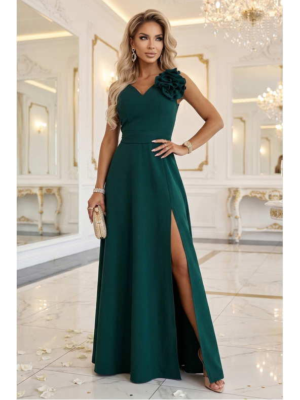 numoco Romantikus maxi ruha virággal a vállán nyitott részlettel - sötétzöld