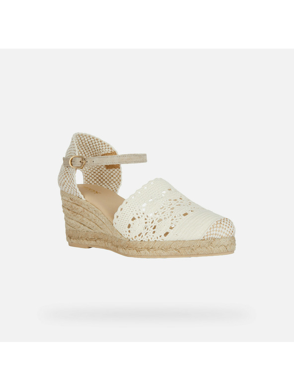 Geox Krémszínű női szandál Geox Gelsa Low