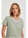 Moodo Olívazöld V-nyakú blúz Moodo