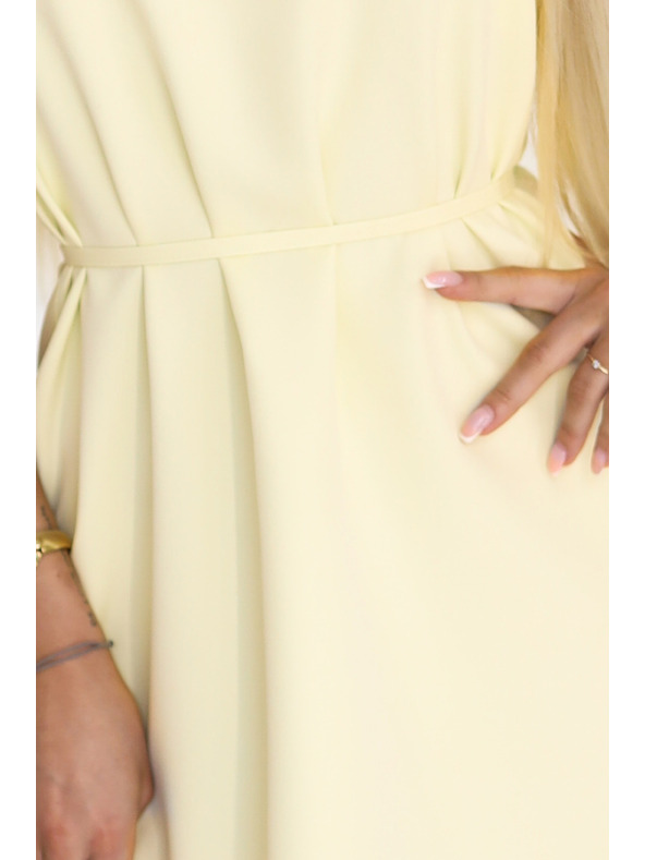 numoco VICTORIA Trapéz ruha ujjak nélkül övvel - vajas sárga