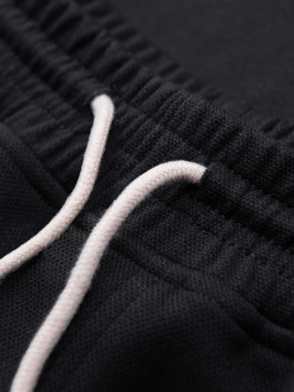 Ombre Clothing Férfi strukturált rövidnadrág REGULAR FIT - fekete V2 OM-SRSK-0124 Ombre Clothing