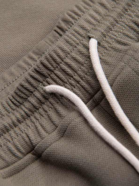 Ombre Clothing Férfi strukturált rövidnadrág REGULAR FIT - khaki V4 OM-SRSK-0124 Ombre Clothing