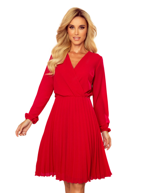 numoco ISABELLE Pliszírozott ruha kivágással és hosszú ujjal - Piros
