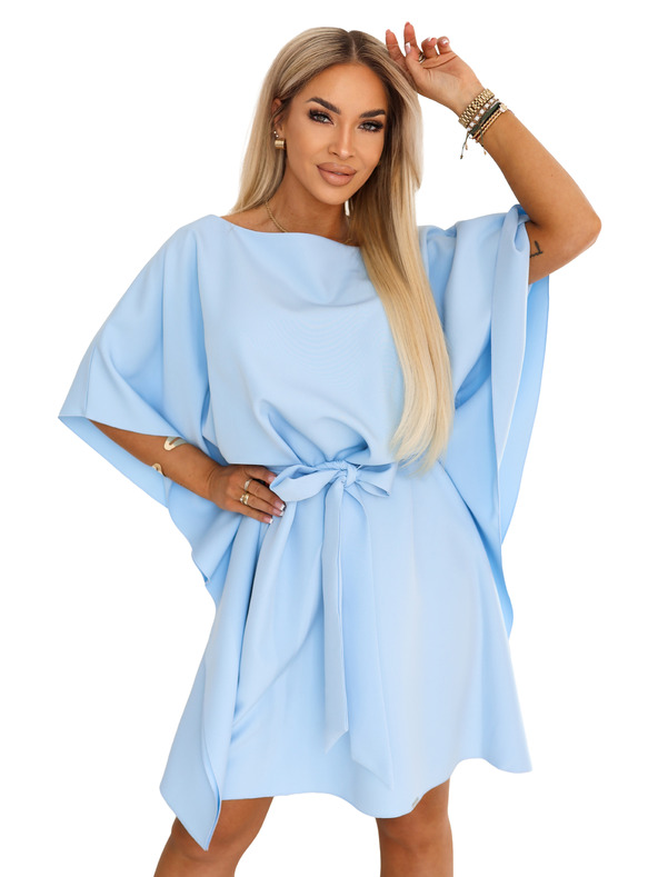 numoco SOFIA Pillangó típusú ruha derékban kötözött - Világoskék