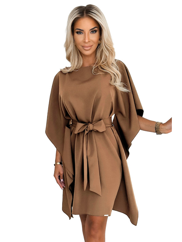 numoco SOFIA Pillangó ruha derékban megkötve - cappuccino