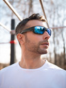 VEYREY VeyRey sport polarizált sportoszemüveg Bashuk fekete keret égszínkék lencsék