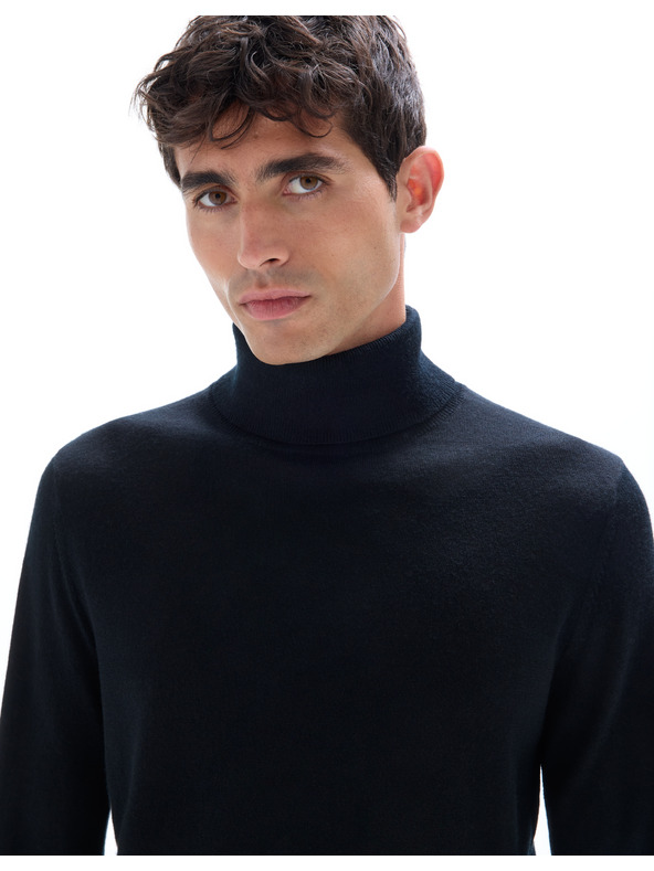 Celio Menos Garbó