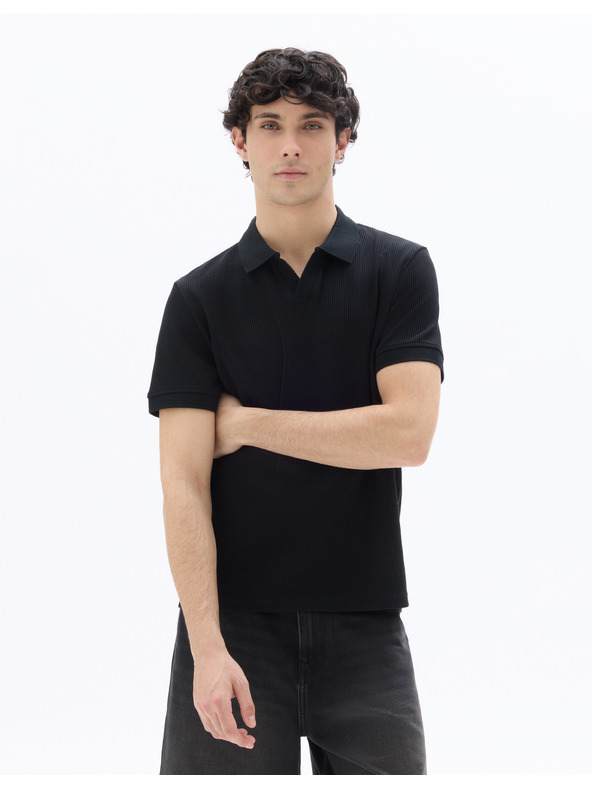 Celio Leuvo galléros póló
