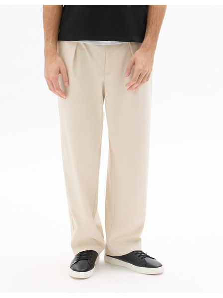 Celio 24H Nopleat nadrág
