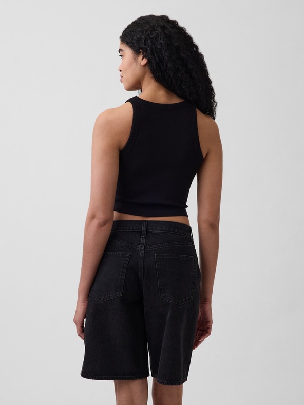 GAP Bordázott crop top logóval GAP