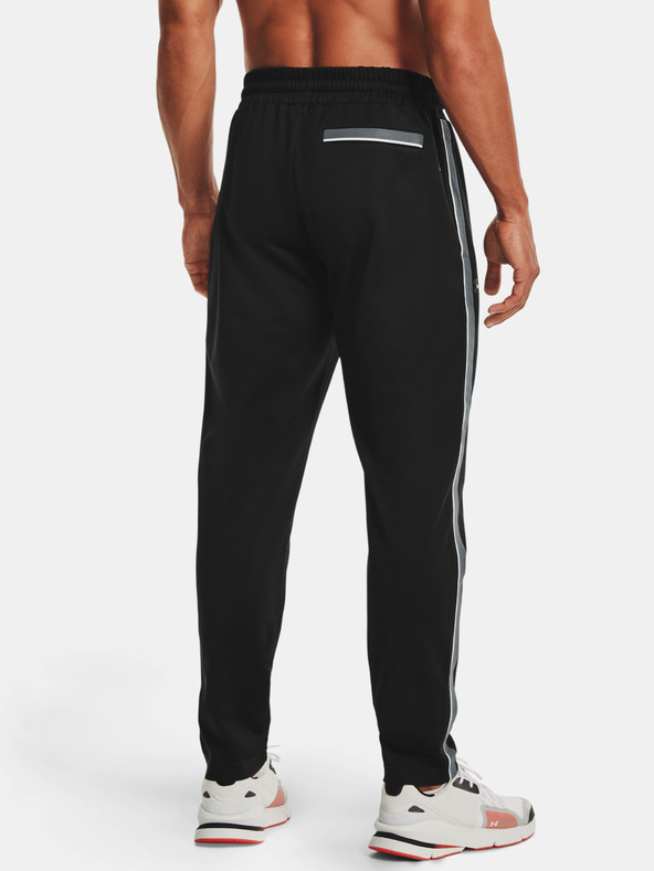 Under Armour Férfi melegítők Under Armour  Recover Knit Track Pant