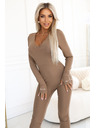 Kocula Kényelmes és elegáns bordázott női overál kivágással - mocha mousse