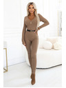 Kocula Kényelmes és elegáns bordázott női overál kivágással - mocha mousse