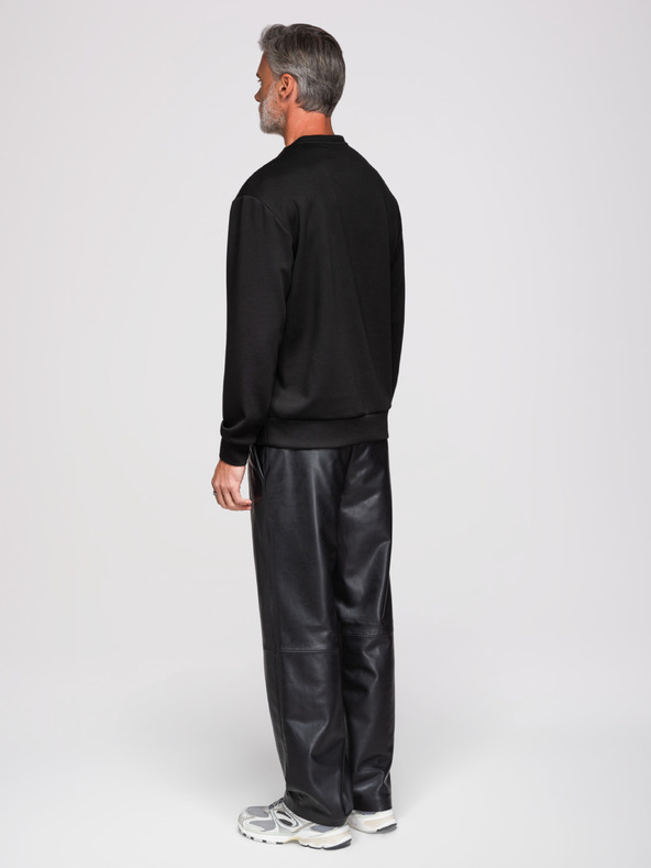 Ombre Clothing Férfi pulóver ezüst kő kereszt applikációval és kerek nyakkivágással - fekete V1 OM-SSNZ-0271 Ombre Clothing