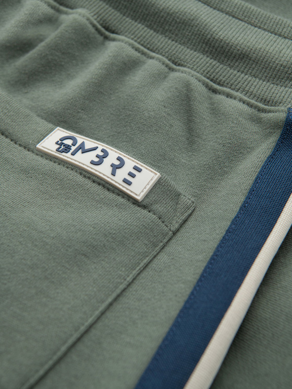 Ombre Clothing Két férfi tornanadrág szett csíkokkal - szürke melanzs/oliva V1 Z128 Ombre Clothing